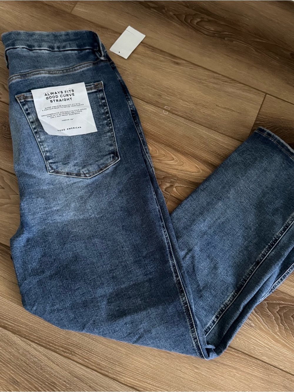 Good American - Good Curve - Straight (size: 14-18)